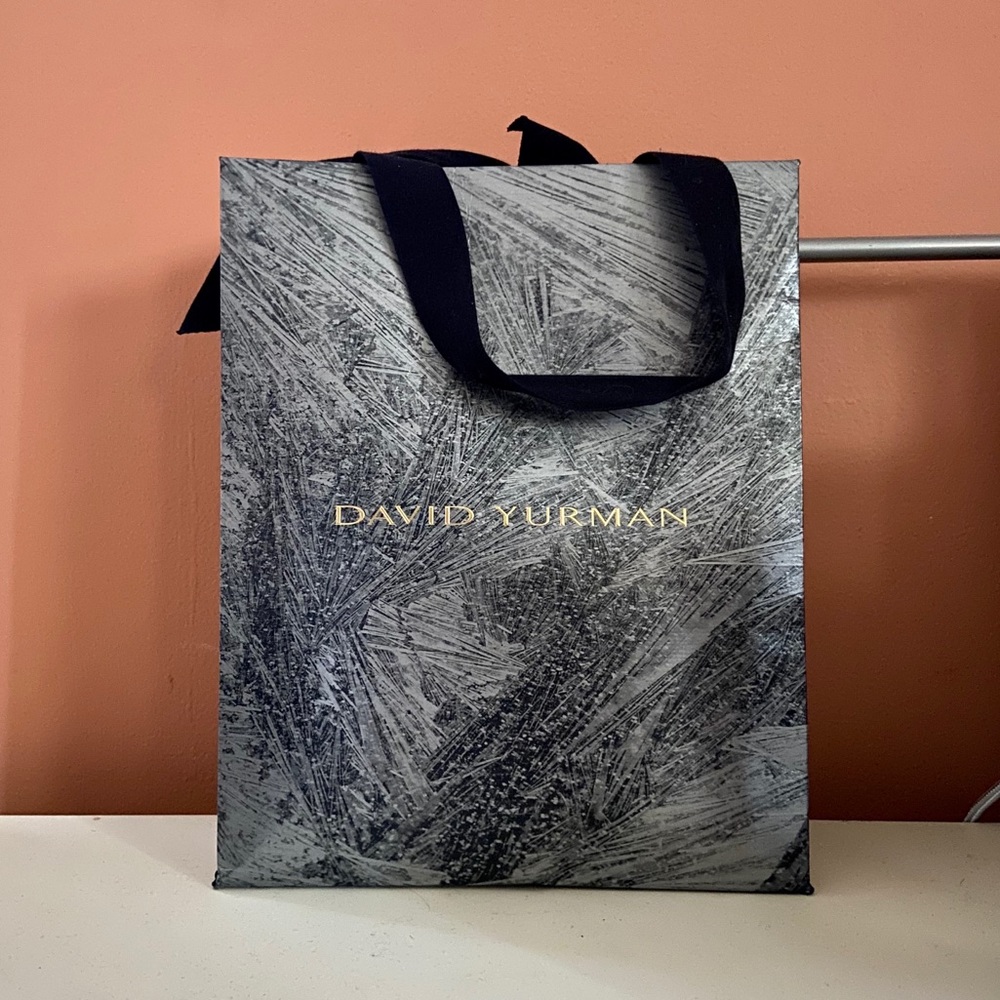 David Yurman Gift Bag - Picture 2 of 3